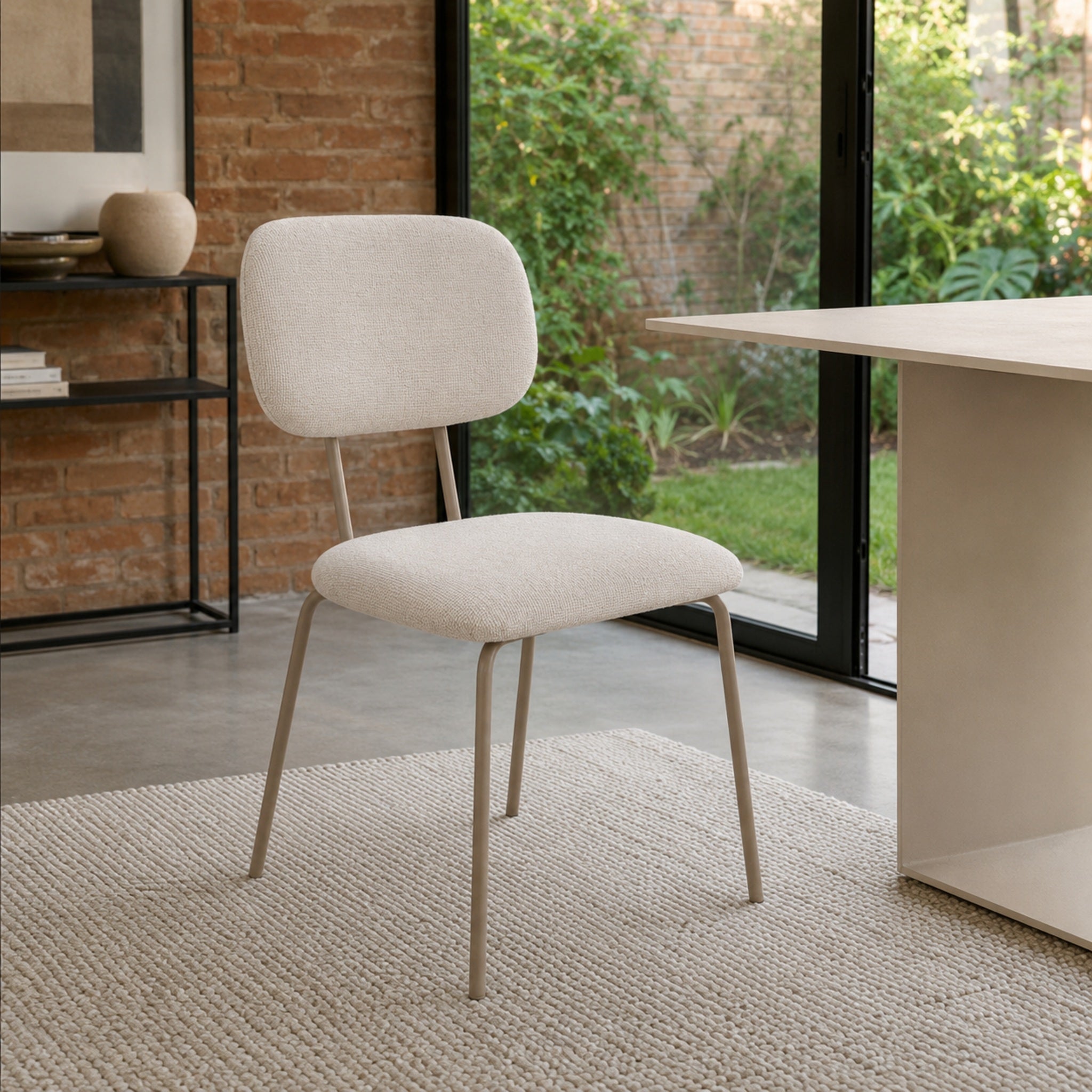 Silla Denver Chenille Gris Claro Base Capuccino