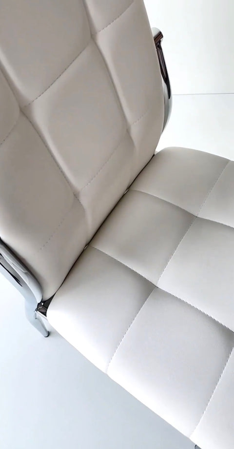 Silla Nova Ecocuero Capitoné Blanca