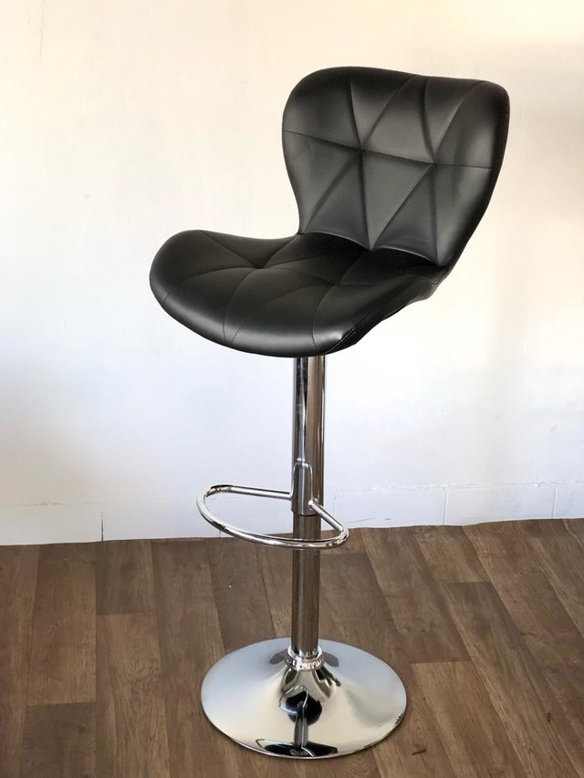 Banqueta Nami Negra