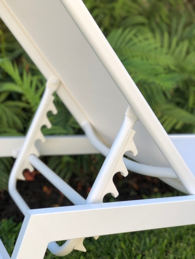 Reposera Delta White
