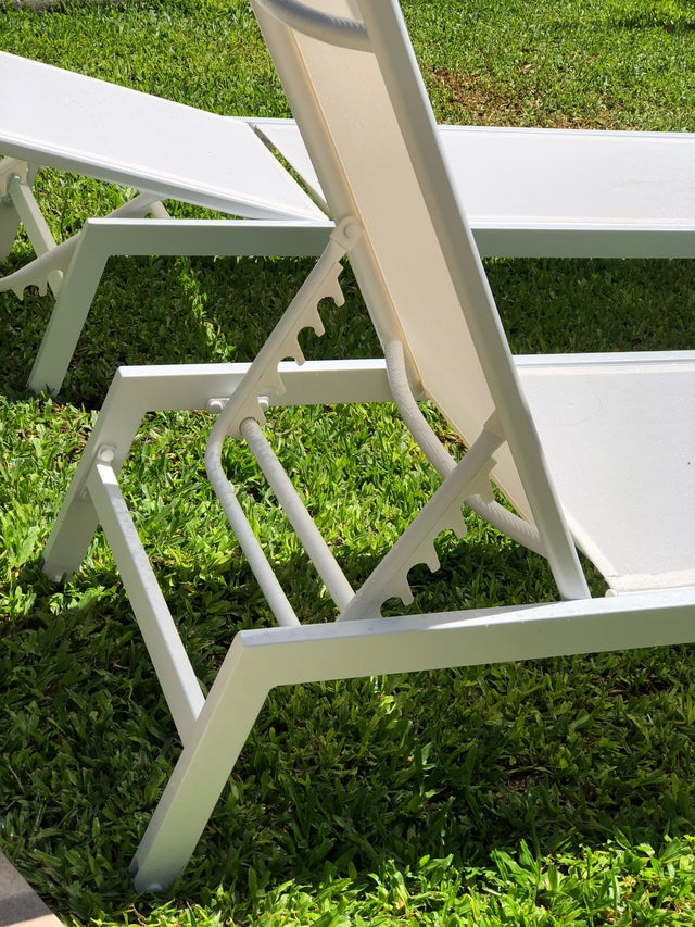 Set Reposera Delta 2 Unds c/Mesa Arrime White