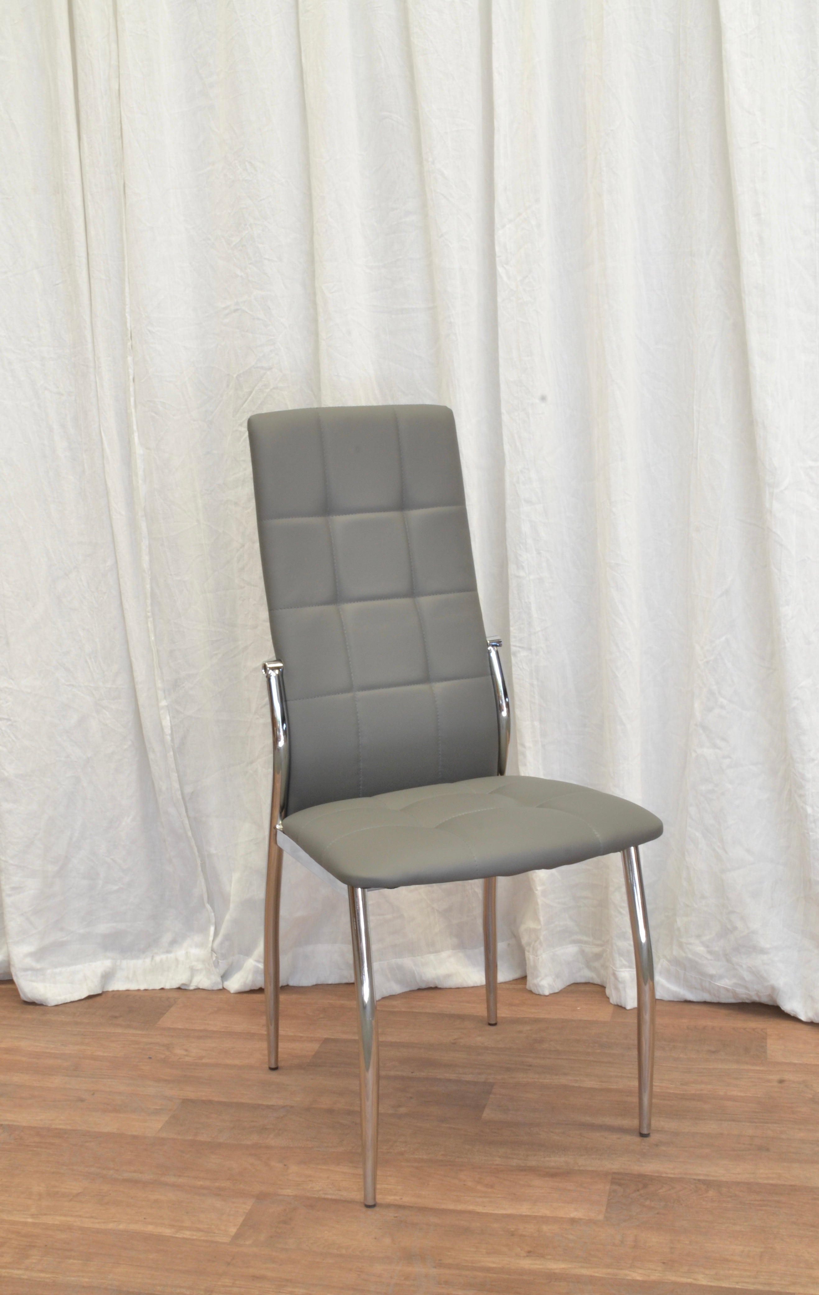 Silla Nova Ecocuero Capitoné Gris Claro