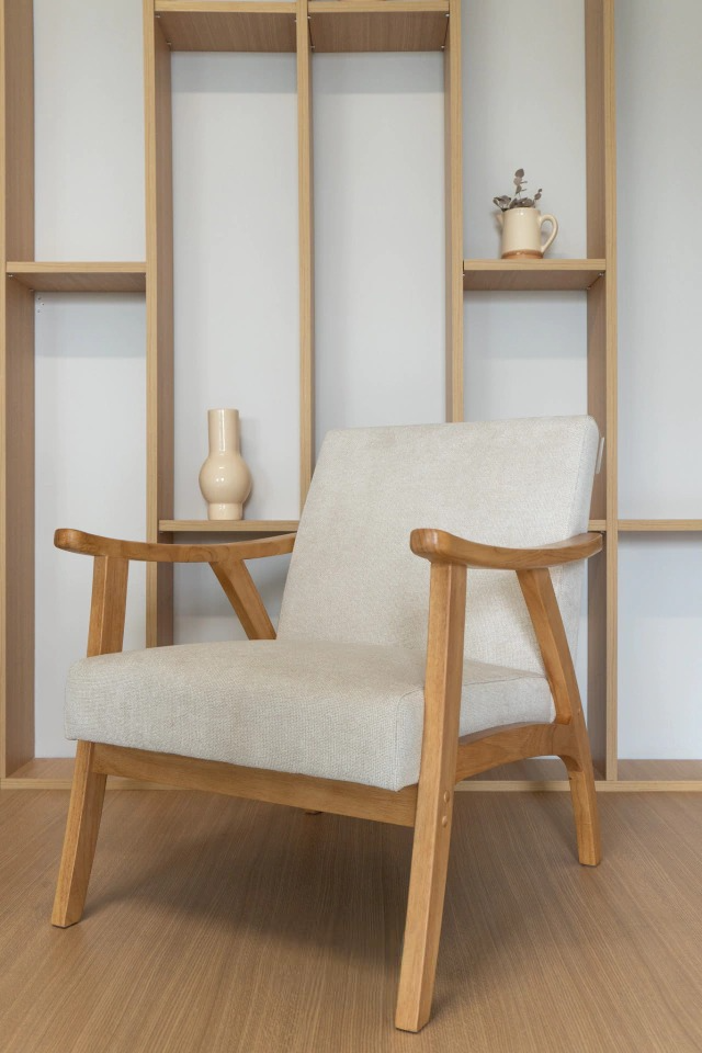 Sillón Laurel Chenille Beige Base Natural