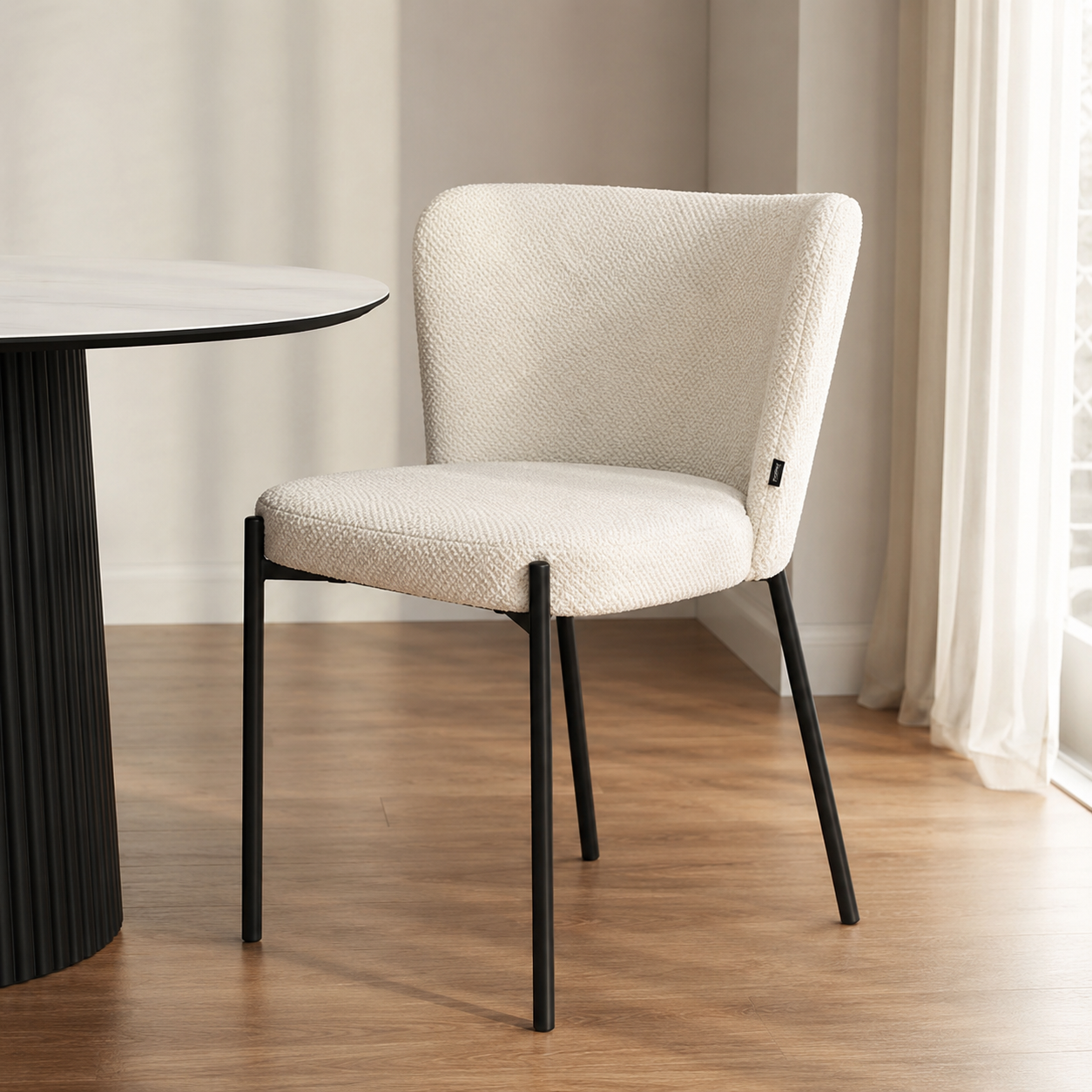 Silla Elea Beige Chenille Base Negra