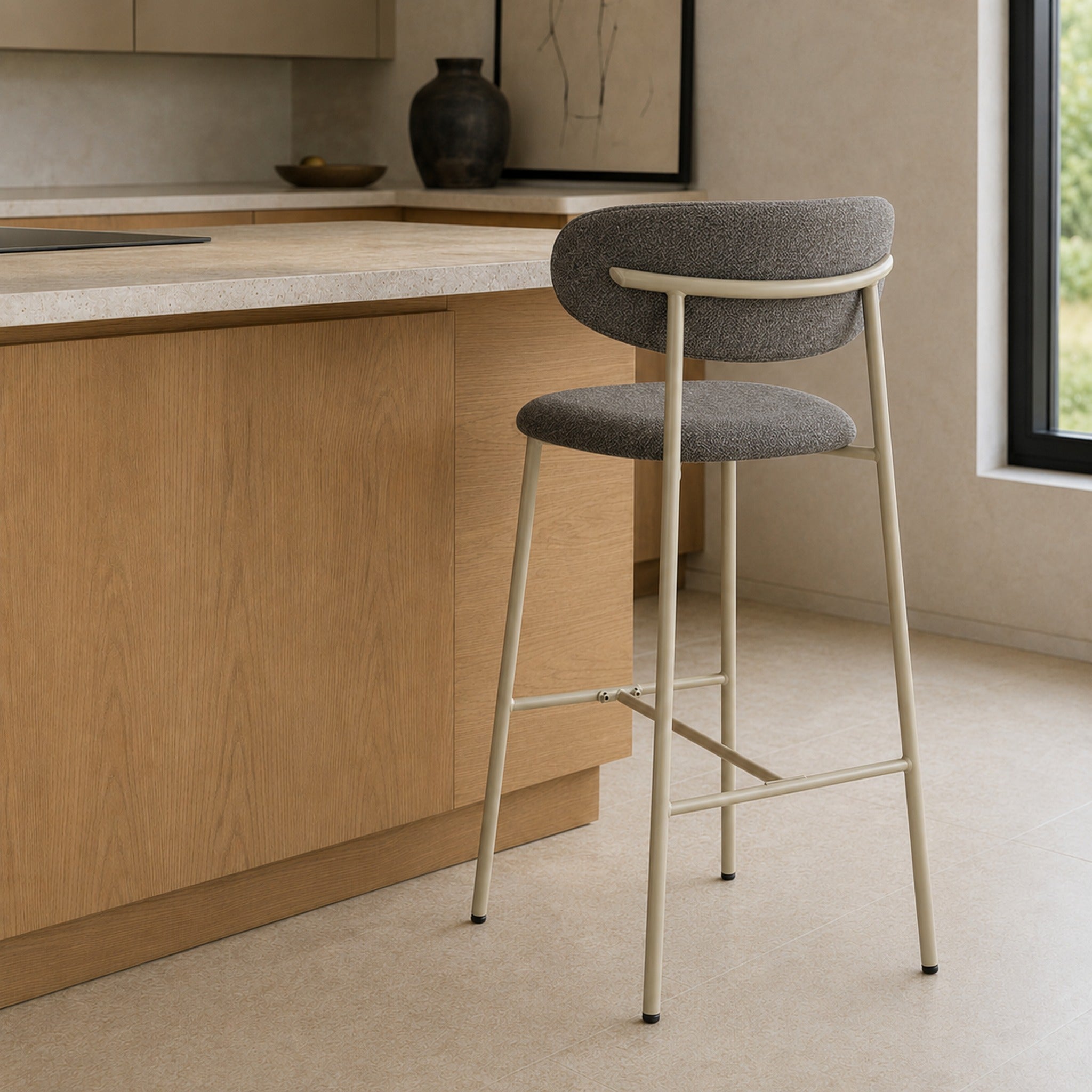Banqueta Zuno Gris Oscuro Base Capuccino