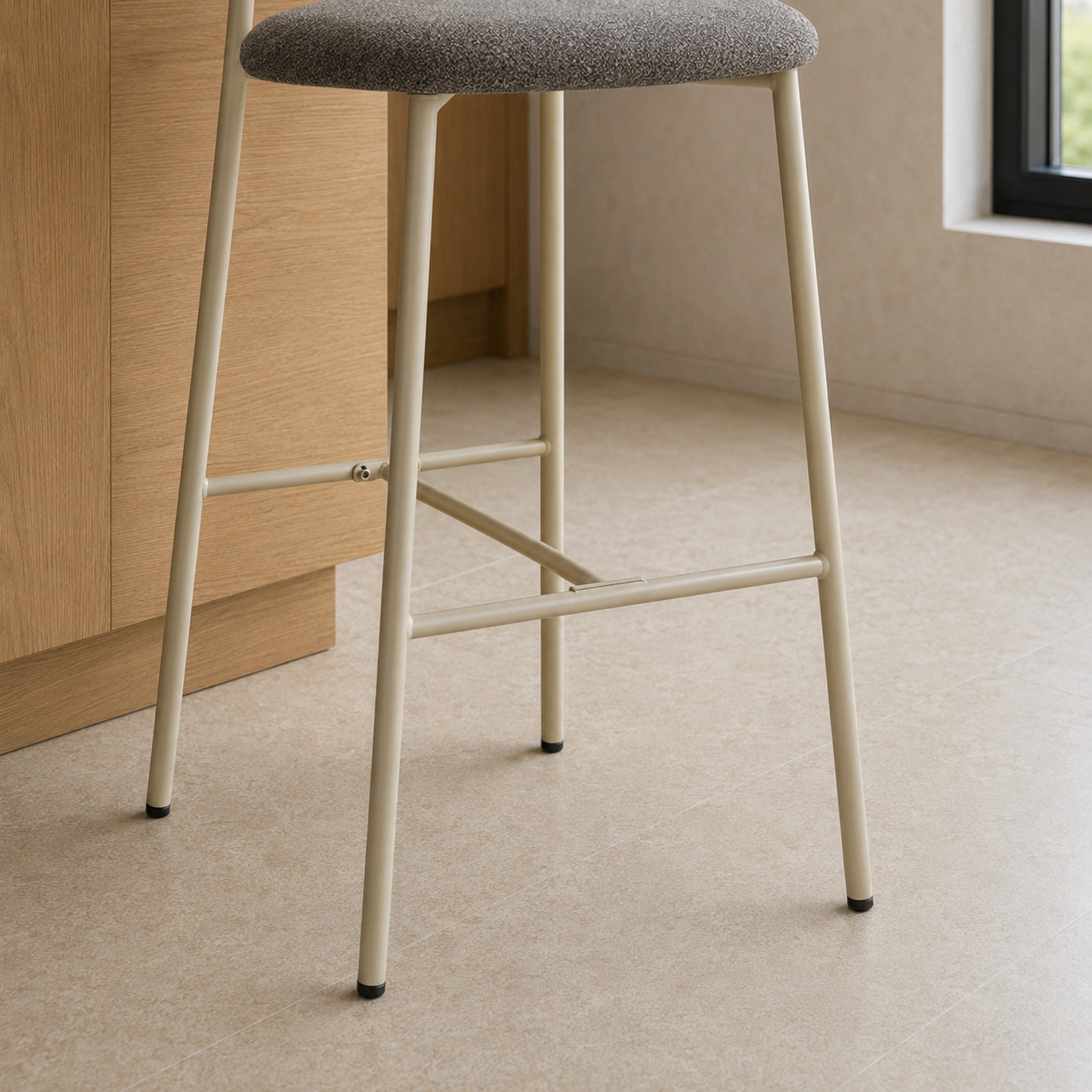 Banqueta Zuno Gris Oscuro Base Capuccino