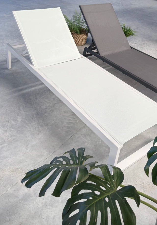 Set x2 Reposeras Candy Blanca