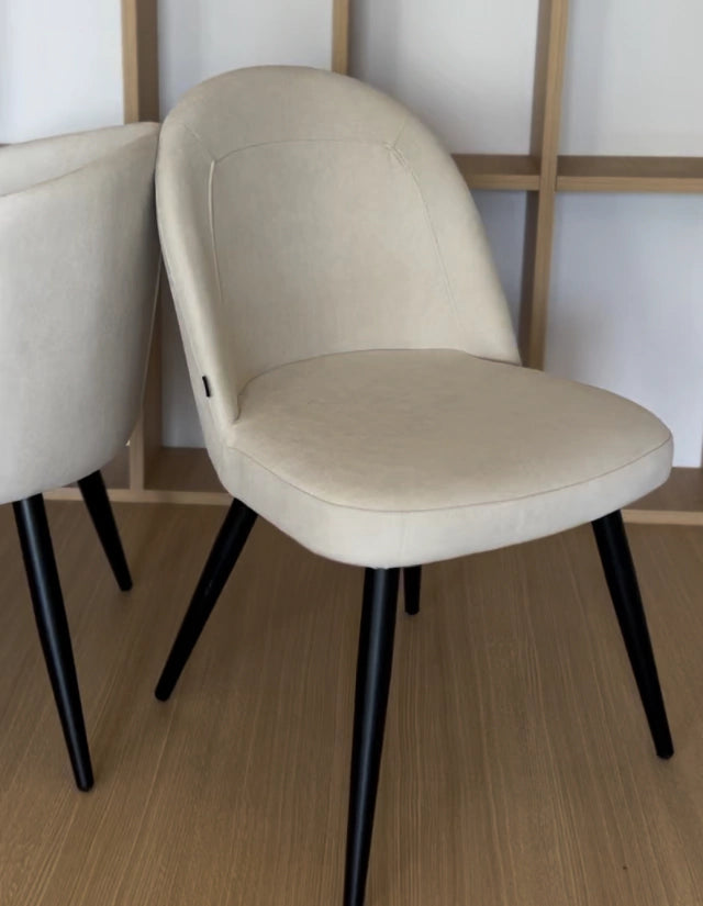 Silla Lara Beige Base Negra