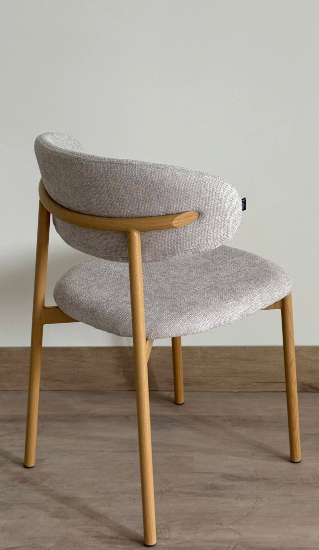 Silla Zuno Gris Claro Chenille Base Natural