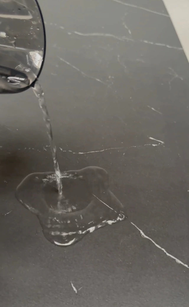 Mesa Muna Neolith Base Negra