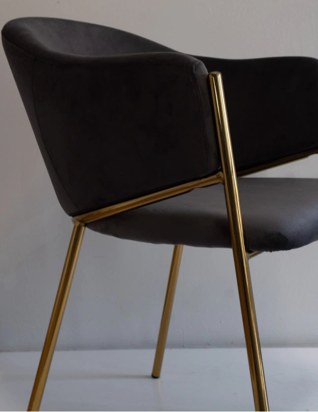 Silla Nubia Pana Gris Oscuro Base Dorada