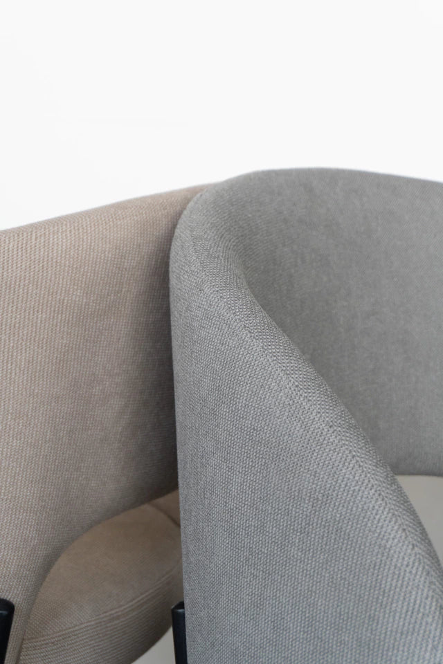 Silla Yuna Beige Base Negra