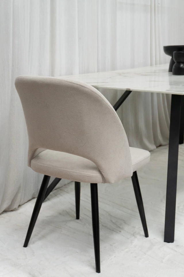 Silla Kendra Beige Chenille Base Negra