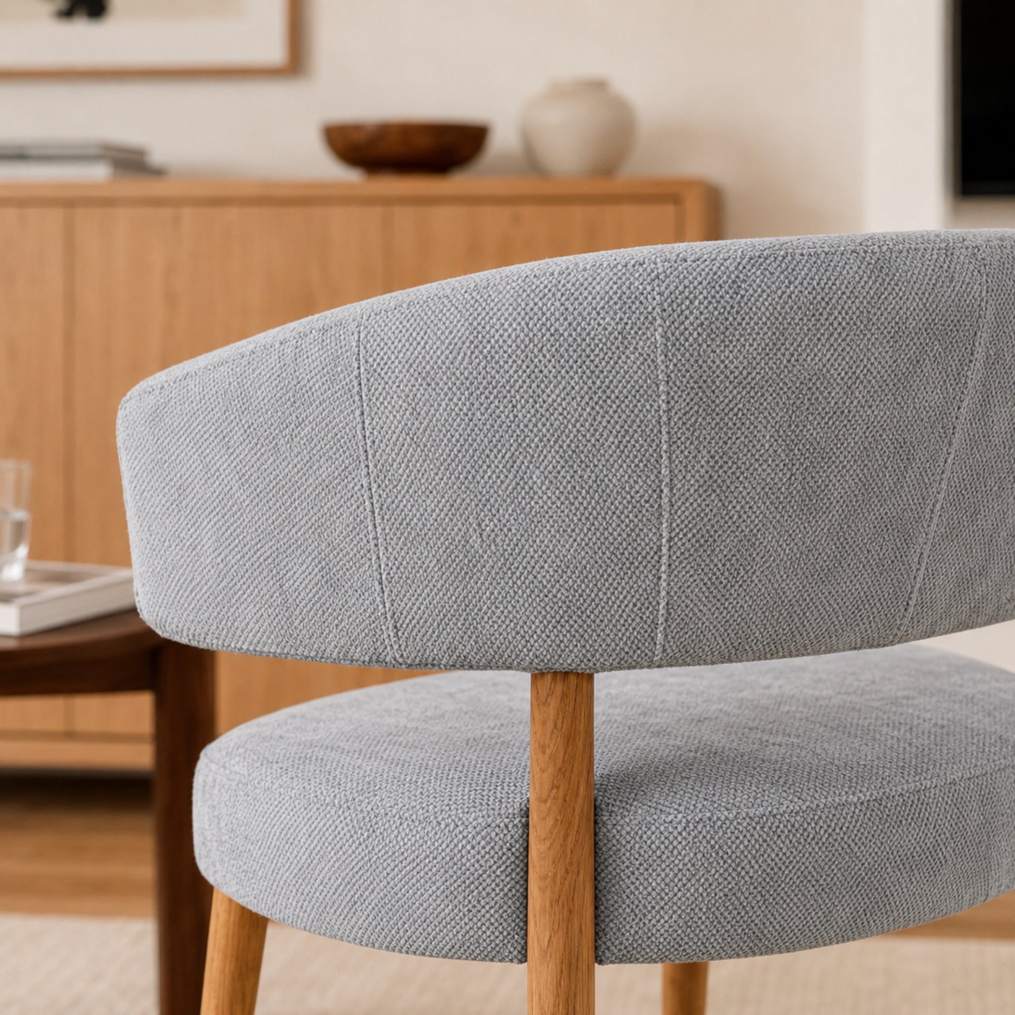 Sillón Bondie Chenille Gris Base Natural