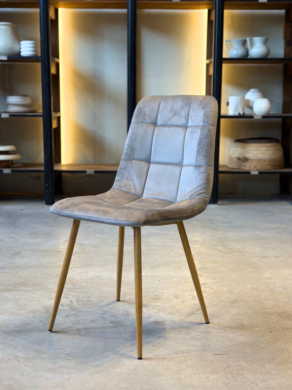 Silla Victoria Gris Oscuro Pana Base Natural