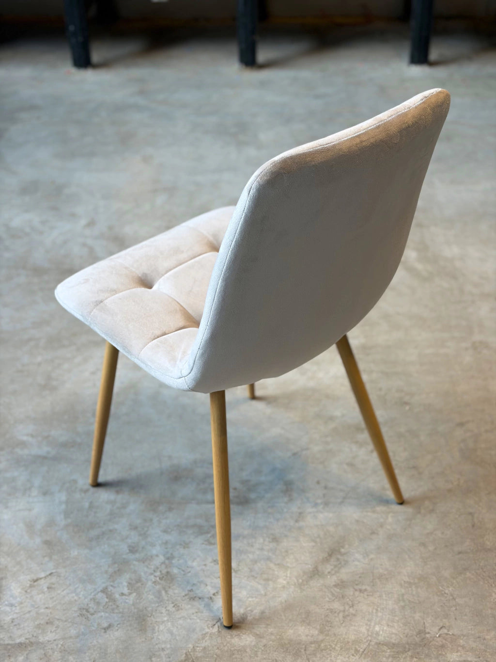Silla Victoria Gris Claro Pana Base Natural