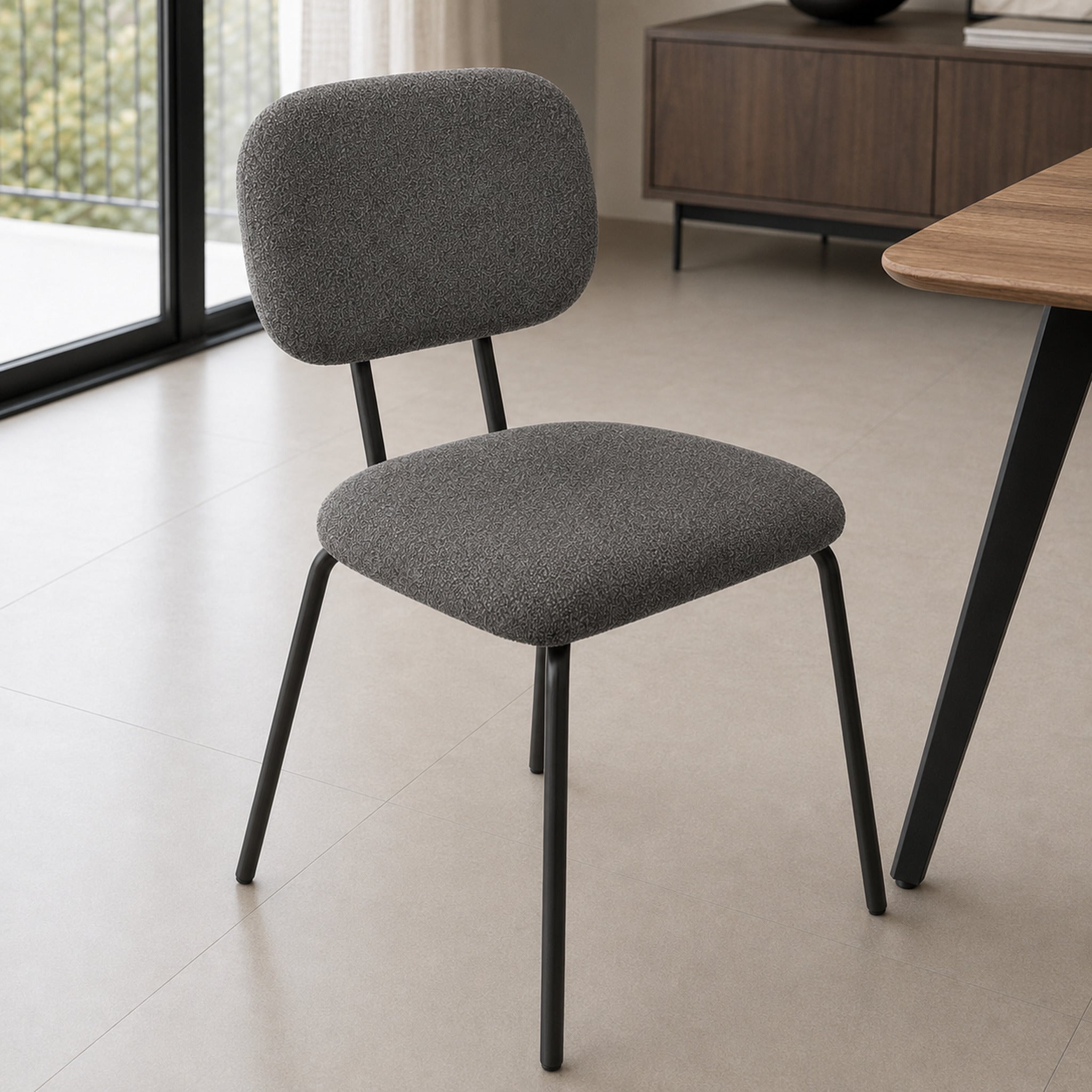 Silla Denver Gris Oscuro Base Negra