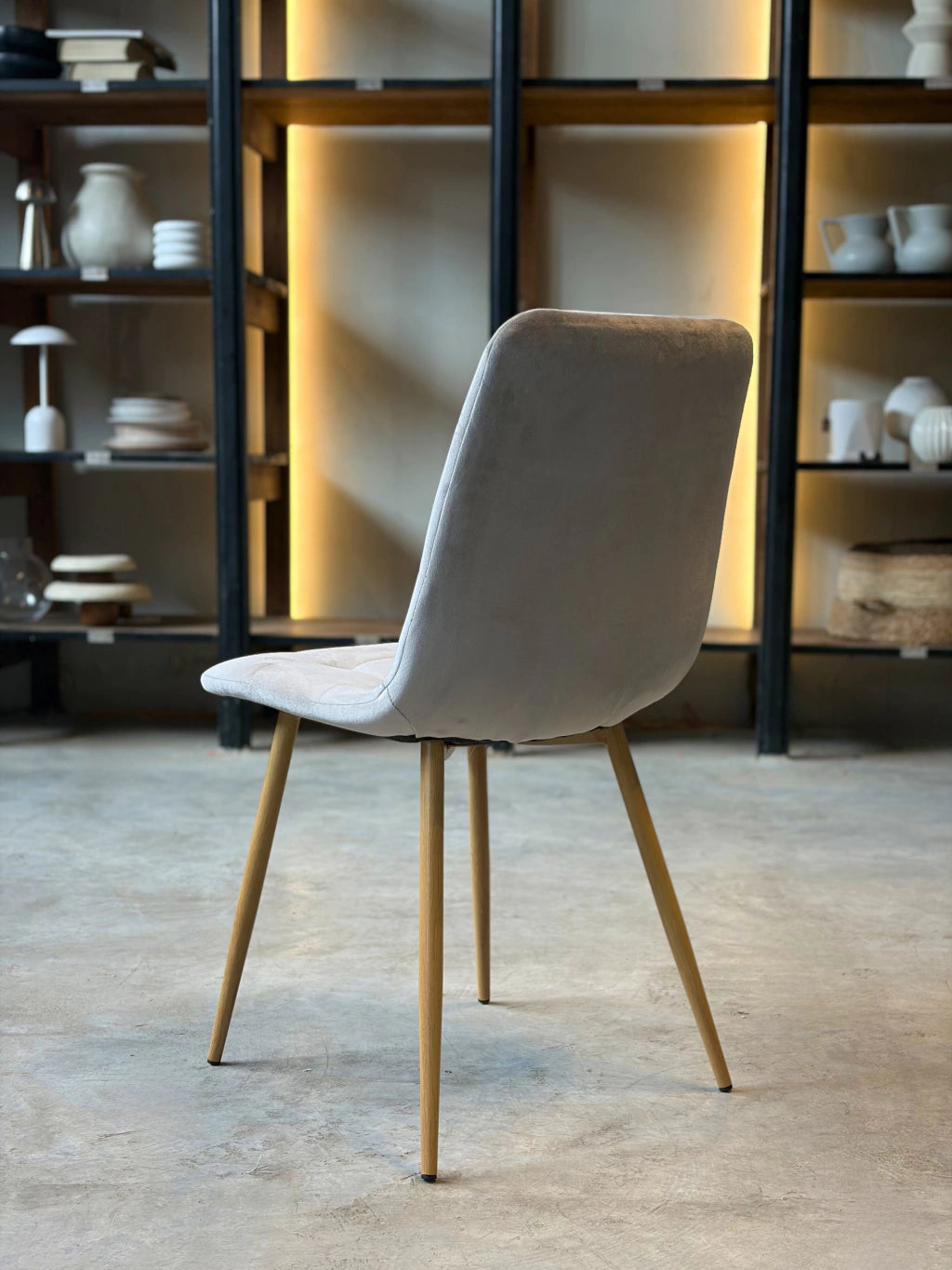 Silla Victoria Gris Claro Pana Base Natural