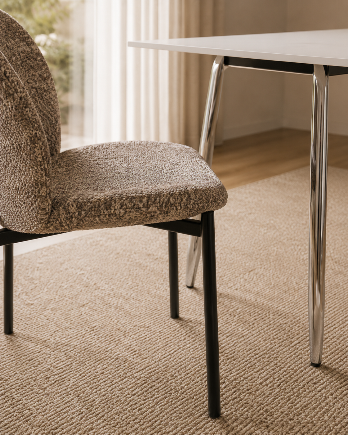 Silla Elira Boucle Taupe Base Negra