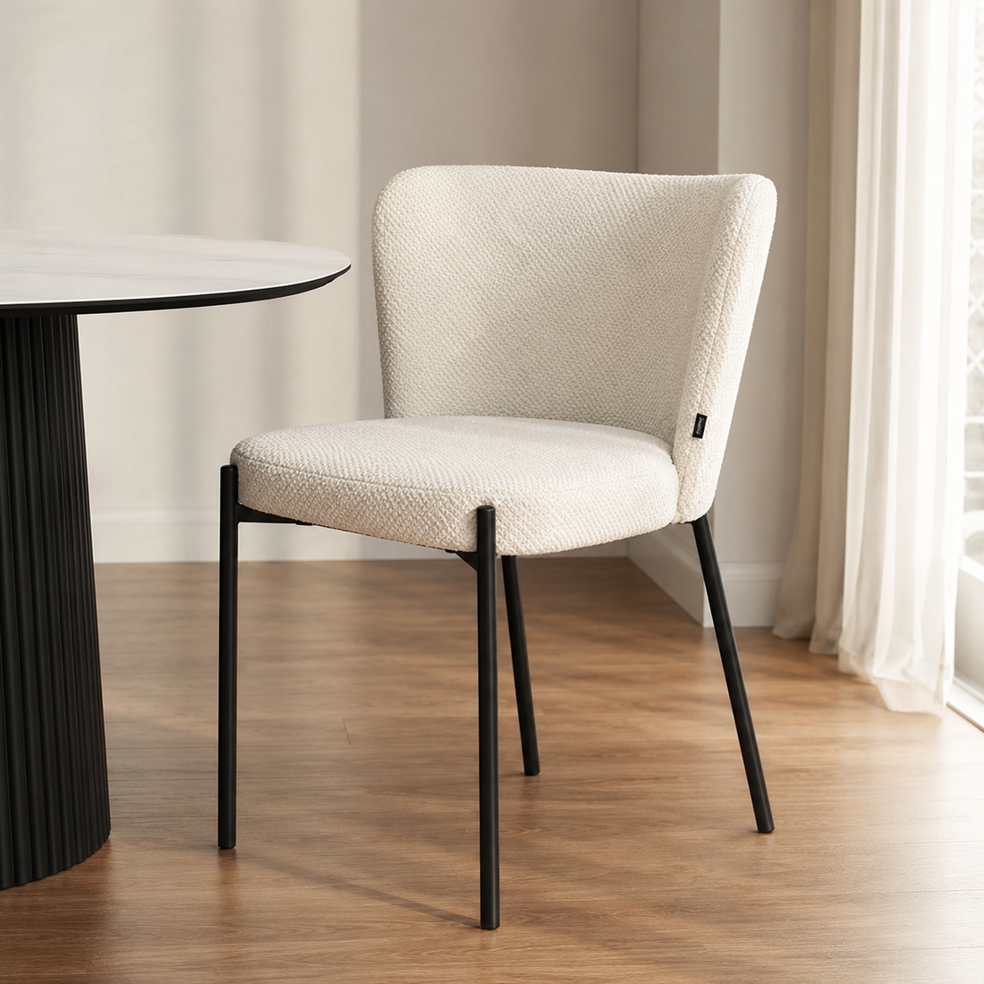 Silla Elea Beige Chenille Base Negra