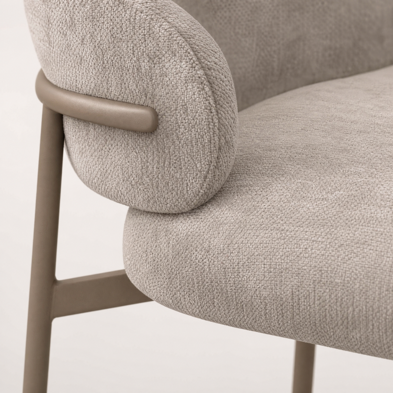 Silla Zuno Pro Gris Claro Base Capuccino