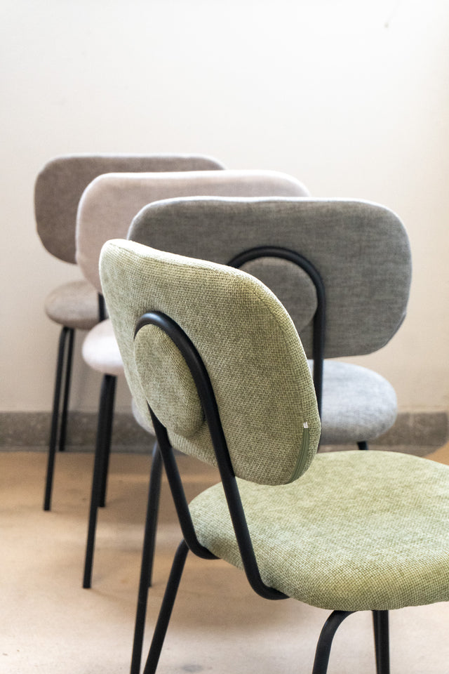 Silla Denver Gris Oscuro Base Negra