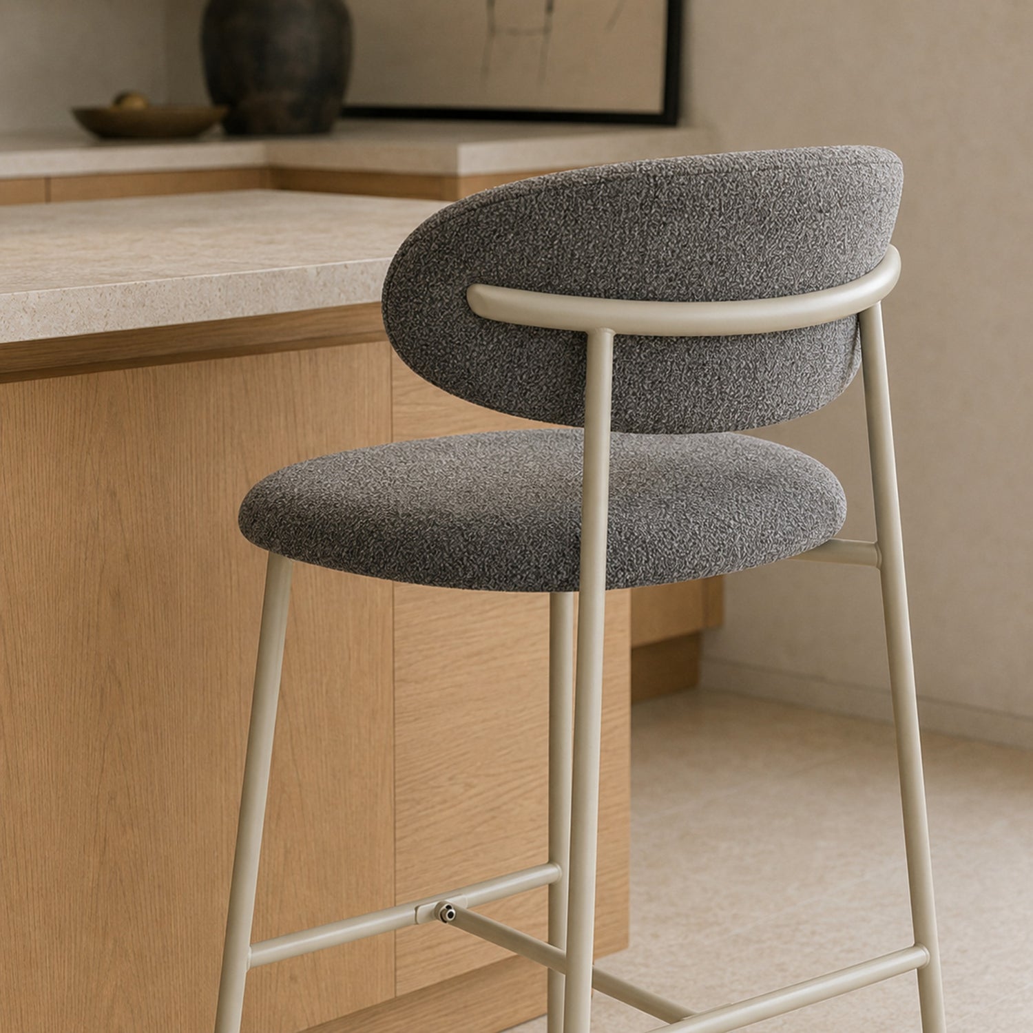 Banqueta Zuno Gris Oscuro Base Capuccino