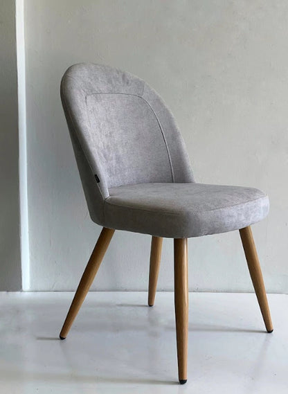 Silla Lara Gris Claro Base Natural