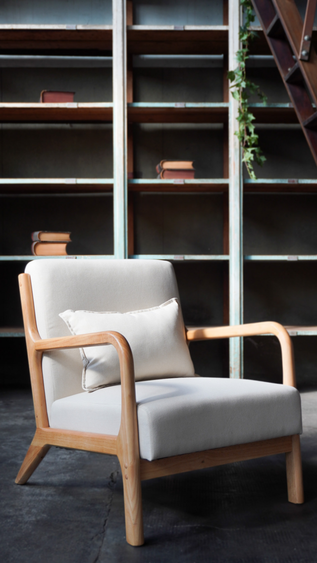 Sillón Olia Off White Base Natural
