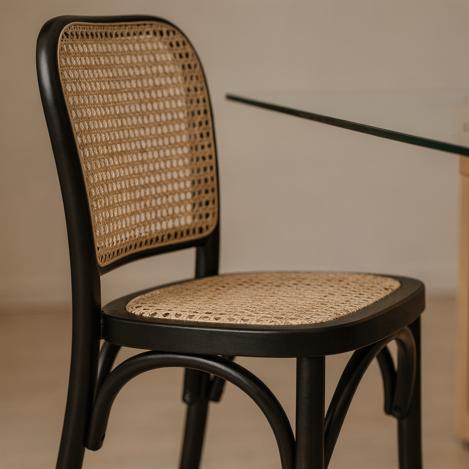 Silla Aster Negra