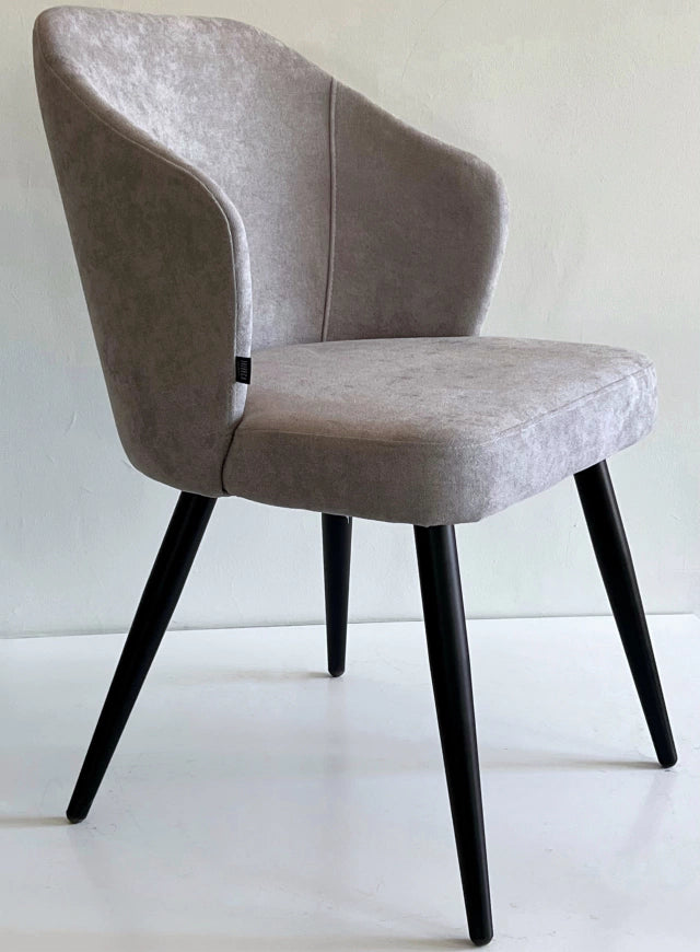 Silla Brisa Gris Claro Base Negra