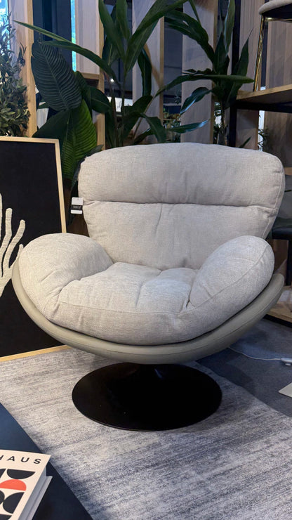 Sillón Arman Ecocuero Gris c/Chenille gris Base Circular