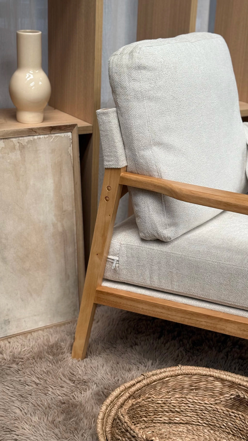 Sillón Niko Chenille Beige Base Natural