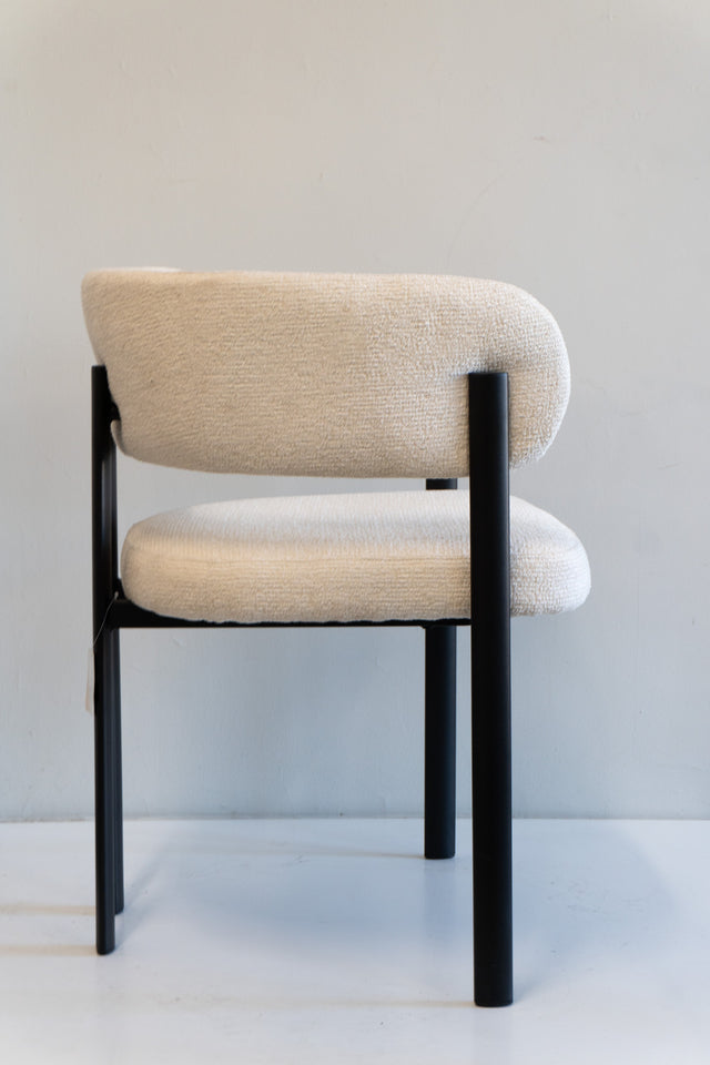 Silla Carly Chenille Natural Base Negra