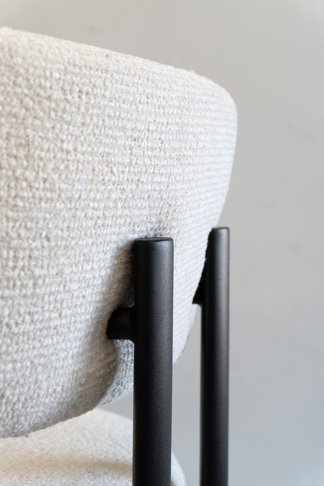 Silla Carly Chenille Natural Base Negra
