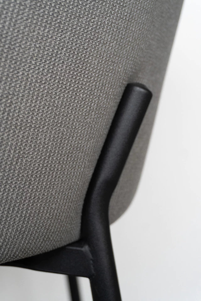 Silla Nayah Gris Base Negra