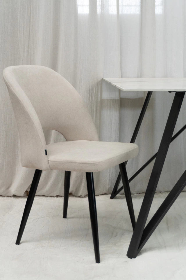 Silla Kendra Beige Chenille Base Negra