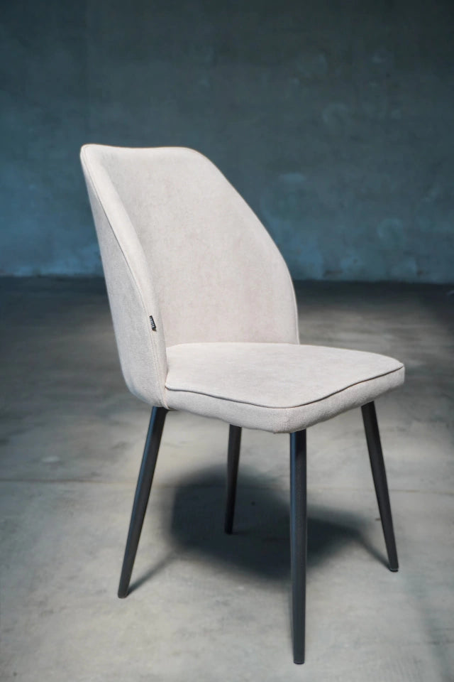 Silla Roma Beige Base Negra