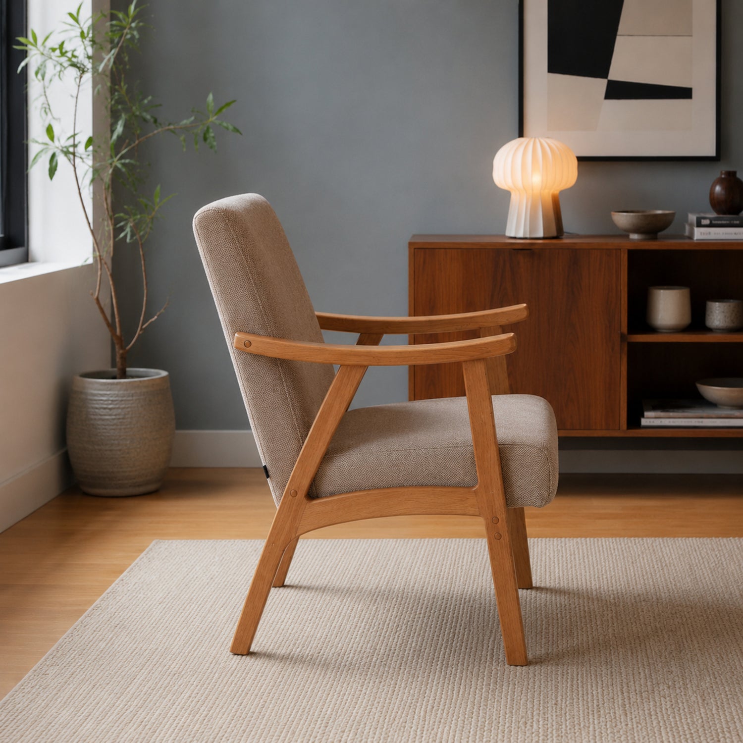 Sillón Laurel Chenille Taupe Base Natural