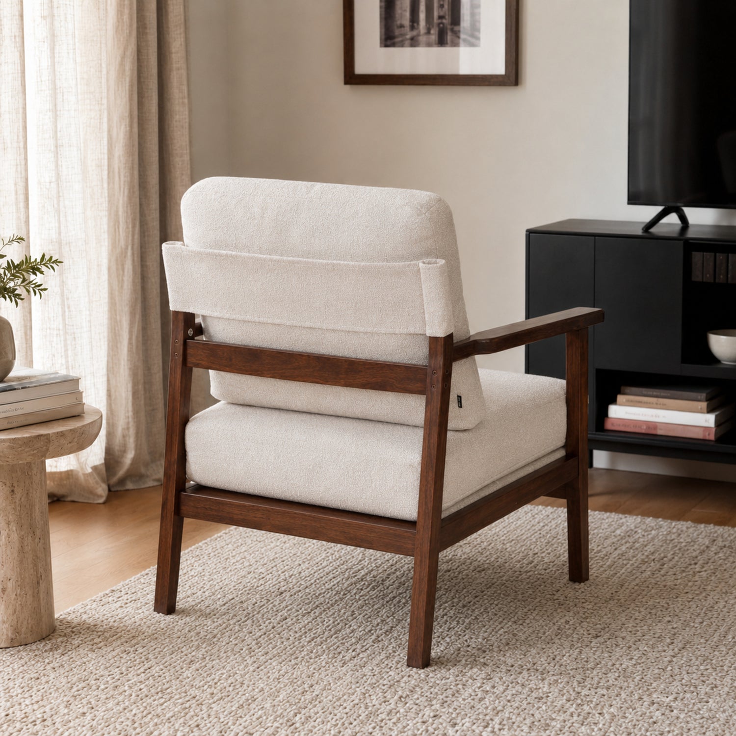 Sillón Niko Chenille Beige Base Walnut