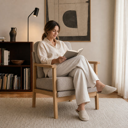Sillón Niko Chenille Taupe Base Natural