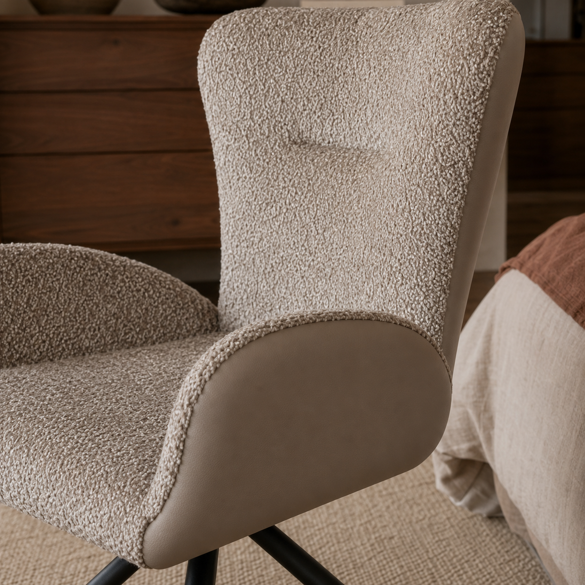 Sillón Niva Taupe Ecocuero y Boucle