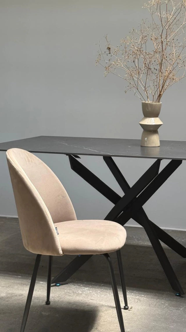 Mesa Muna Neolith Base Negra